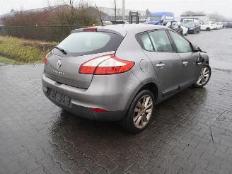 demontáž osobní automobily Renault Mégane 1.6 16v 2010/10