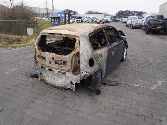 Vrakbiler auto Volkswagen Up! 1.0 12v 2013/8