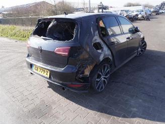 Uttjänta bilar auto Volkswagen Golf 2.0 GTi 2013/9