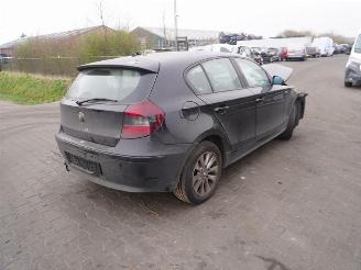 Salvage car BMW 1-serie 120d 2006/1