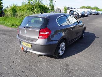 Salvage car BMW 1-serie 116i 2009/3