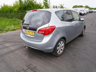 Salvage car Opel Meriva 1.4 Turbo 2013/3
