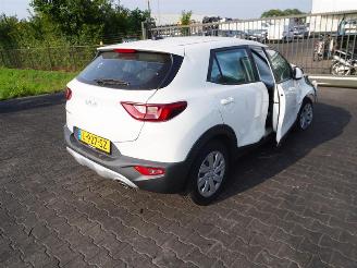 demontáž osobní automobily Kia Stonic 1.0i T-GDi 12V Eco-Dynamics+ 2021/7