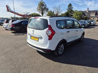 skadebil auto Dacia Lodgy 1.2 TCE 16V (H5F-410(H5F-F4 2016/9