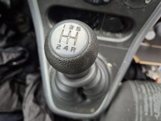 Opel Agila 1.0 12V picture 7