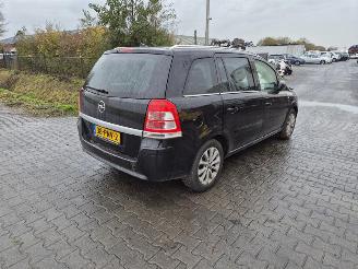 Salvage car Opel Zafira 1.8  16v 2010/3