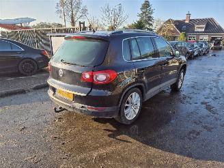 Vaurioauto  passenger cars Volkswagen Tiguan 1.4 TSI 16v  4X4 2008/5