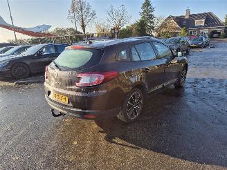 damaged passenger cars Renault Mégane 1.2 16v 2012/6