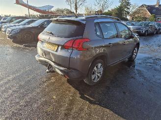 Unfallwagen Peugeot 2008 1.2 12v Vti 2016/6