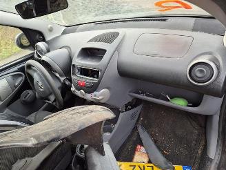 Toyota Aygo 1.0 12v picture 5