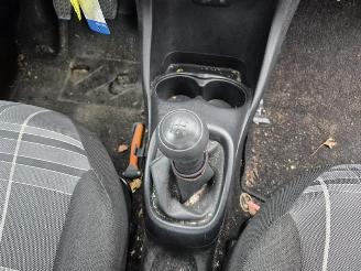 Peugeot 108 1.0 12V picture 7