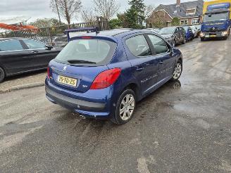 Schadeauto Peugeot 207 1.6 16V 2006/8