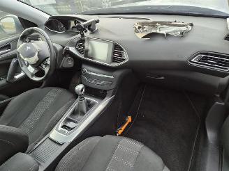 Peugeot 308 1.2 12v picture 9