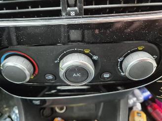 Renault Clio 1.5 cdi picture 6