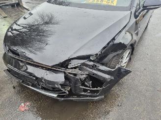 Volkswagen Golf 2.0 R 4Motion picture 10