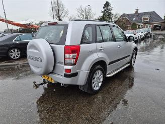 uszkodzony samochody osobowe Suzuki Grand-vitara 2.0 16v 2006/2