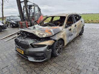 BMW 1-serie 118i picture 3