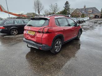 skadebil auto Peugeot 2008 1.2 16v 2016/8