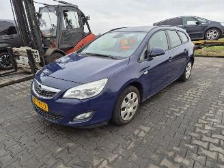 Opel Astra Sports Tourer 1.3 CDTi picture 3