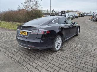demontáž osobní automobily Tesla Model S 85 2014/6