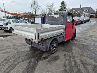 krockskadad bil brommobiel Ligier  50 FACTORY 2012/10