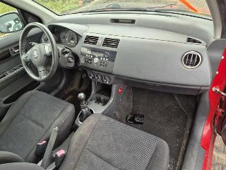 Suzuki Swift 1.3 picture 5