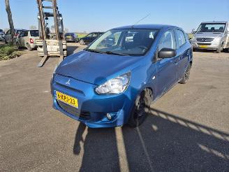 Mitsubishi Space-star 1.0 12v picture 3