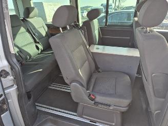 Volkswagen Multivan 2.5 TDi picture 12