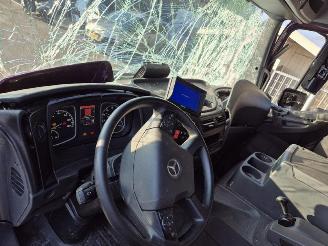 Mercedes Atego 1223L picture 14