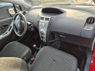 Toyota Yaris 1.0 12v picture 9