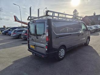 skadebil bedrijf Renault Trafic 1.6 dCi 2020/7