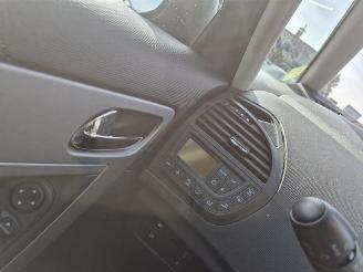 Citroën C4 PICASSO 1.6 Vti picture 7