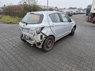 Vrakbiler auto Toyota Yaris 1.5 Hybrid 2012/11