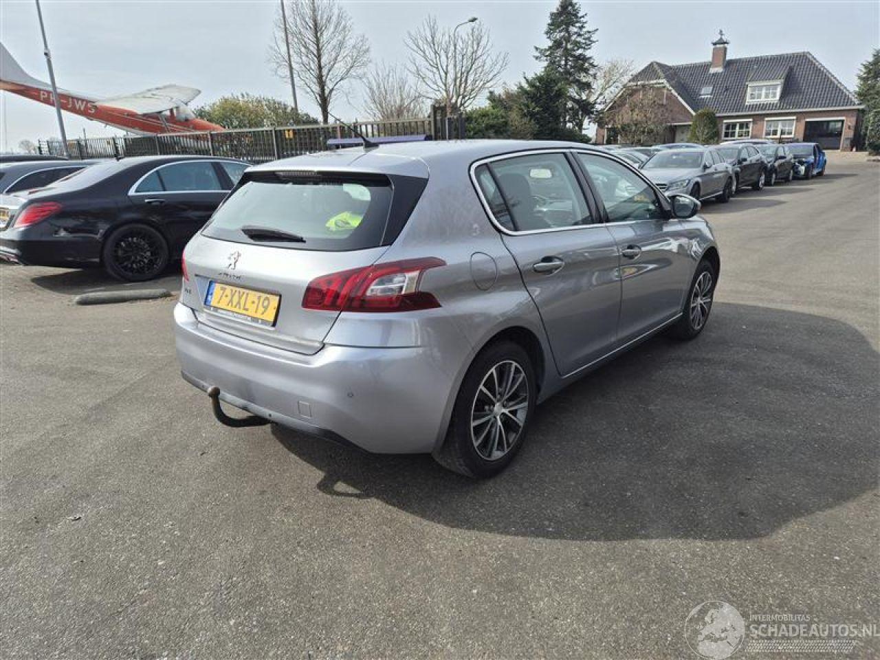 Peugeot 308 1.2 12v THP