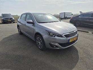 Peugeot 308 1.2 12v THP picture 4