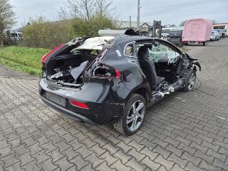 Vrakbiler auto Volvo V-40 1.6 T2 2015/1