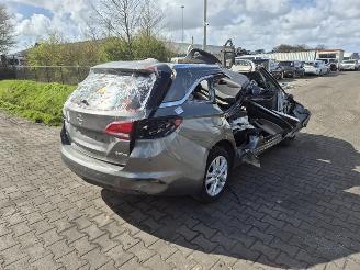 Salvage car Opel Astra Sports Tourer 1.6 CDTi 2017/1