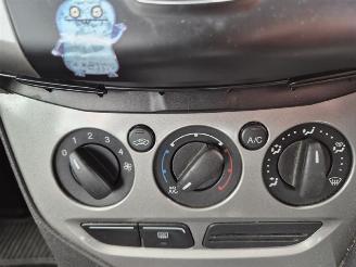 Ford Focus Wagon 2.0 TDci picture 6