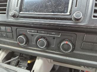 Volkswagen Transporter 2.0 TDi picture 6