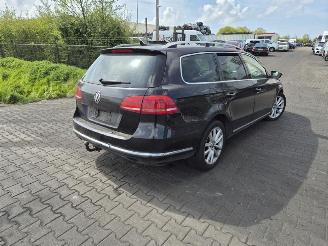 Salvage car Volkswagen Passat Variant 1.4 TSi 2011/11