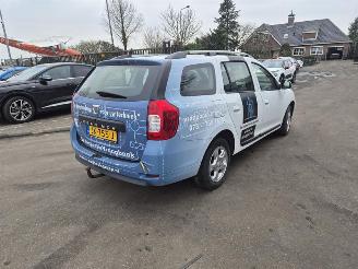 krockskadad bil auto Dacia Logan MCV 0.9 TCe 2016/4