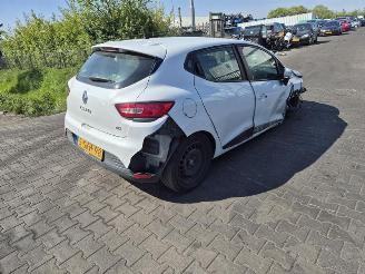 demontáž osobní automobily Renault Clio 1.5 dCi 2013/10