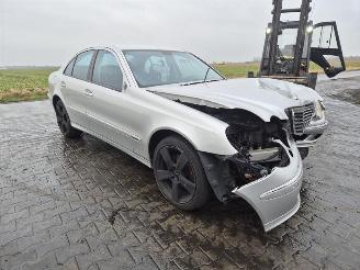 Mercedes E-klasse 240E picture 4