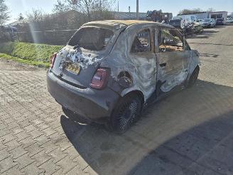 Autoverwertung Fiat 500E  2022/4