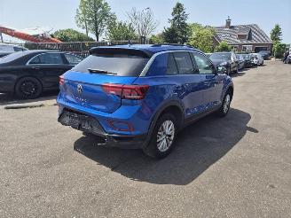 krockskadad bil auto Volkswagen T-Roc 1.0 TSi 2024/3