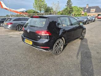 Coche accidentado Volkswagen Golf 1.0 TSi 2017/6
