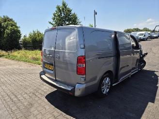 démontage fourgonnettes/vécules utilitaires Opel Vivaro 2.0 CDTi 2021/1