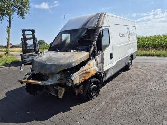 Iveco New daily 35C14 picture 3