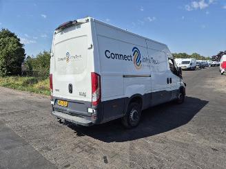 Purkuautot commercial vehicles Iveco New daily 35C14 2021/5
