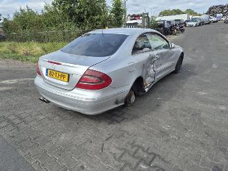 Sloopauto Mercedes CLK 320 2002/6